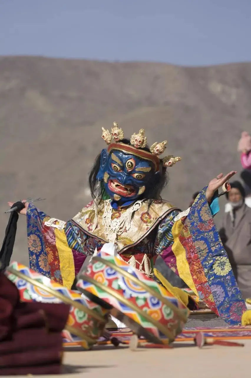 Living Fossil of the Snowy Plateau: A Complete Guide to Tibetan Opera Genres and Artistic Codes