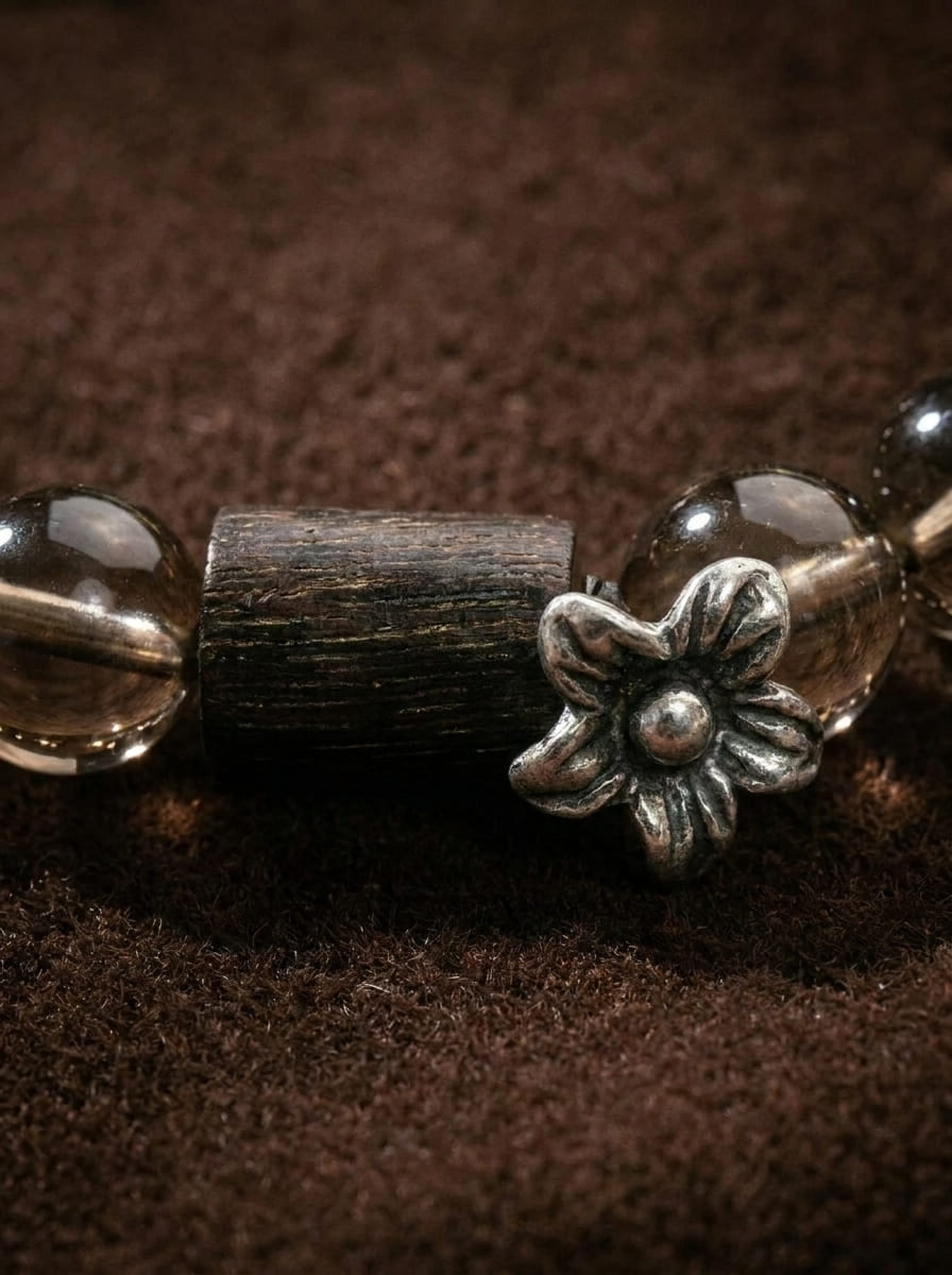「Jing Tan」 (Quiet Sandalwood) White Crystal, Smoky Quartz & Agarwood Bracelet