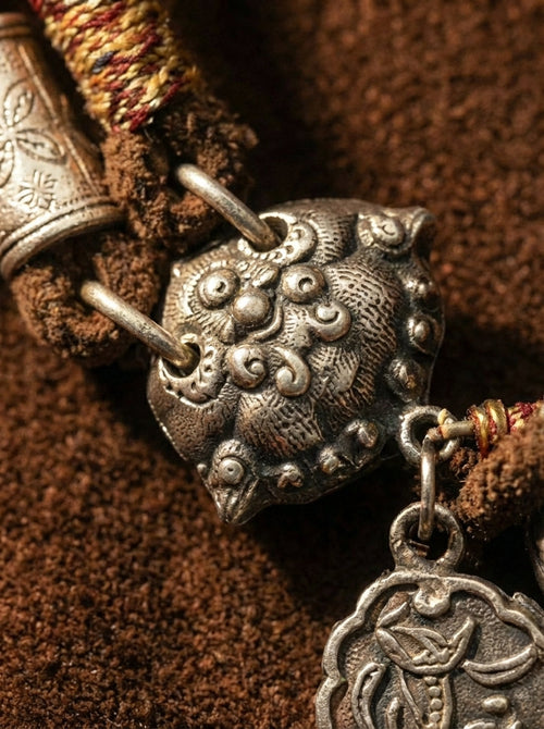 Auspicious Mythical Lion - Ethnic Style Hand-Woven Peace Bracelet
