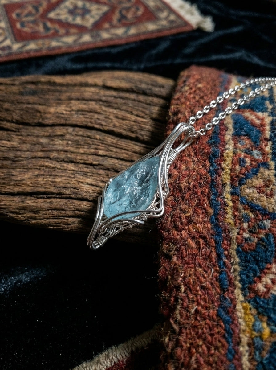 Hand-Wound Natural Aquamarine Raw Stone Pendant | Free-Form Crystal Ore Clavicle Necklace