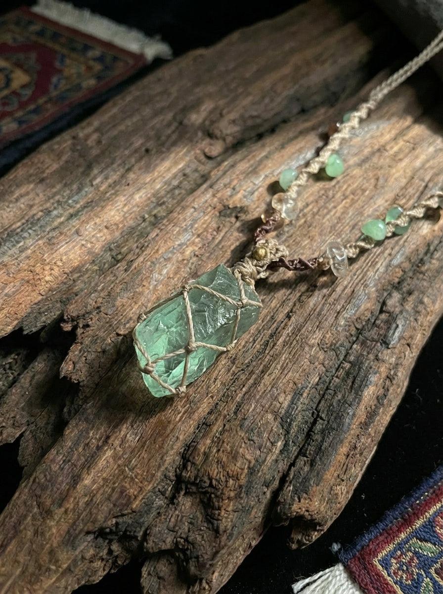 Original Natural Green Crystal Pendant Necklace | High-End Niche Retro Ethnic Style Versatile Hand-Braided Rope