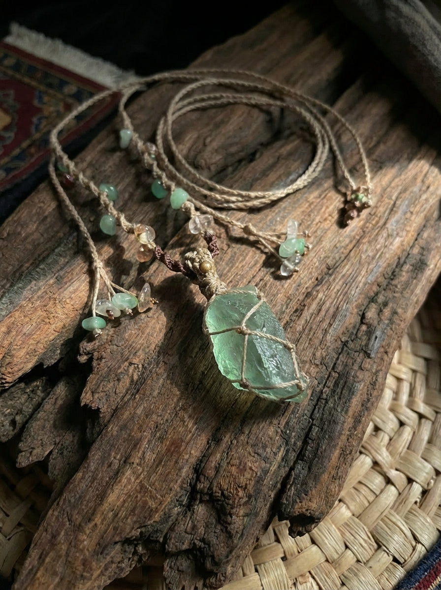 Original Natural Green Crystal Pendant Necklace | High-End Niche Retro Ethnic Style Versatile Hand-Braided Rope