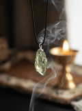 「Clear Breeze」 Natural Free-Form Green Crystal
