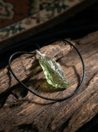 「Clear Breeze」 Natural Free-Form Green Crystal