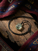 「Spring Breeze Wood」 Natural Green Crystal Free-Form Necklace