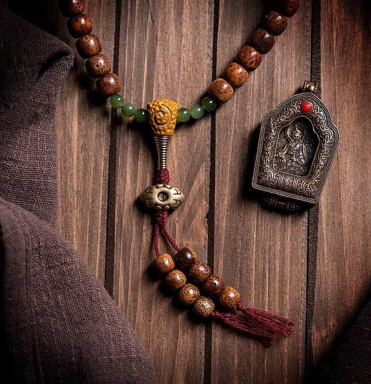 Patinated Moon & Star Bodhi Vintage Tibetan Mala