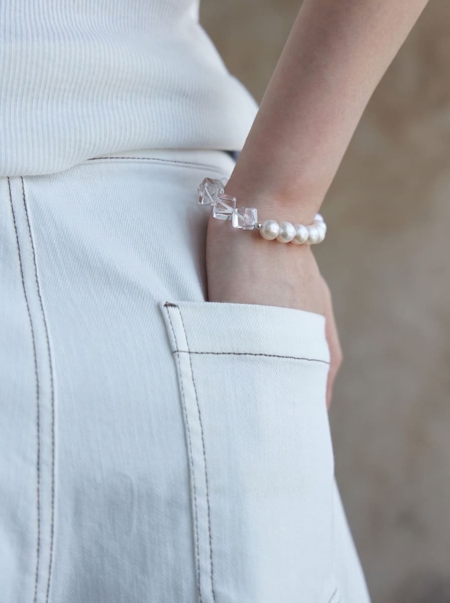 Moon Cube Clarity Heart · Clear Crystal & Freshwater Pearl Bracelet