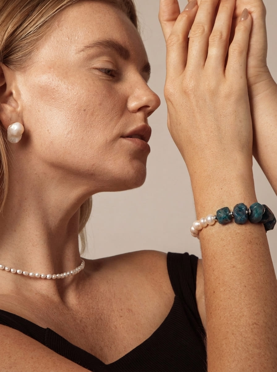 Night Ripple Zen Heart · Blue Apatite & Freshwater Pearl Bracelet
