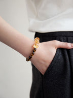 「Golden Amber Wisdom」Tiger’s Eye & Crystal Bracelet