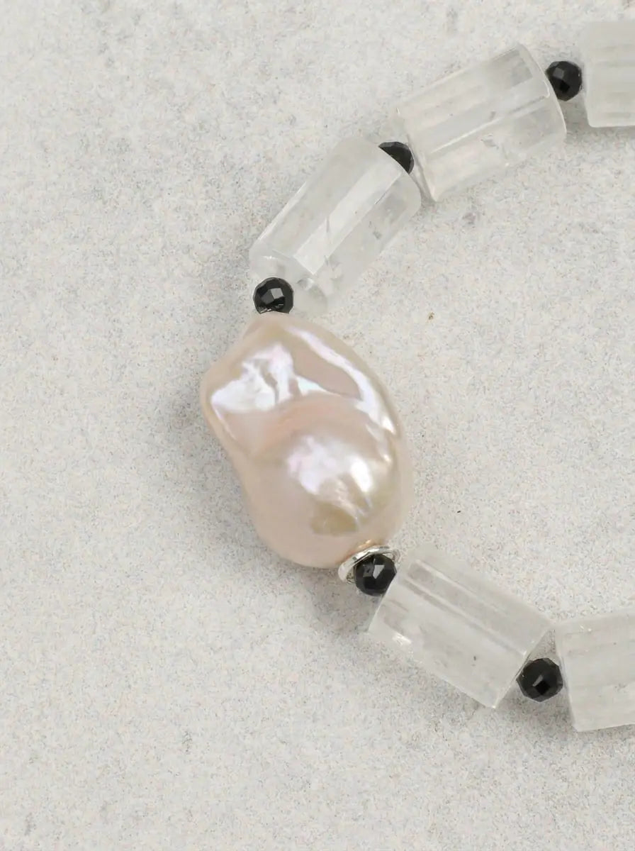 「Snowland Moon Shield」Clear Crystal & Baroque Pearl Bracelet
