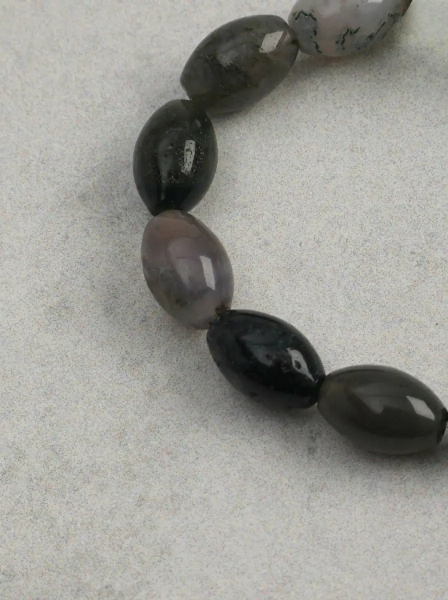「Verdant Boundary」 Green Crystal & Agate Bracelet