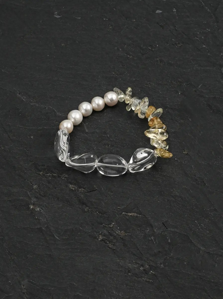 「Crystal Moon Patience」 Clear Crystal & Pearl Bracelet