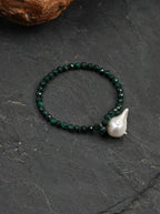 「Simplicity」 Malachite & Baroque Pearl Bracelet