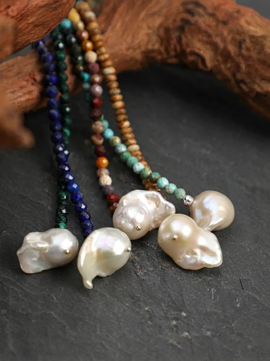 「Simplicity」 Malachite & Baroque Pearl Bracelet