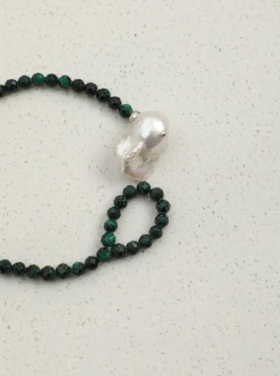 「Simplicity」 Malachite & Baroque Pearl Bracelet