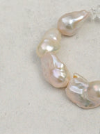 「Frosted Pearl」 Clear Crystal & Baroque Pearl Bracelet