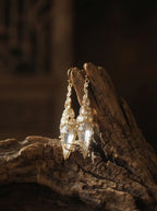 「Vintage Classic」Designer-Style White Crystal Earrings