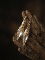 「Vintage Classic」Designer-Style White Crystal Earrings
