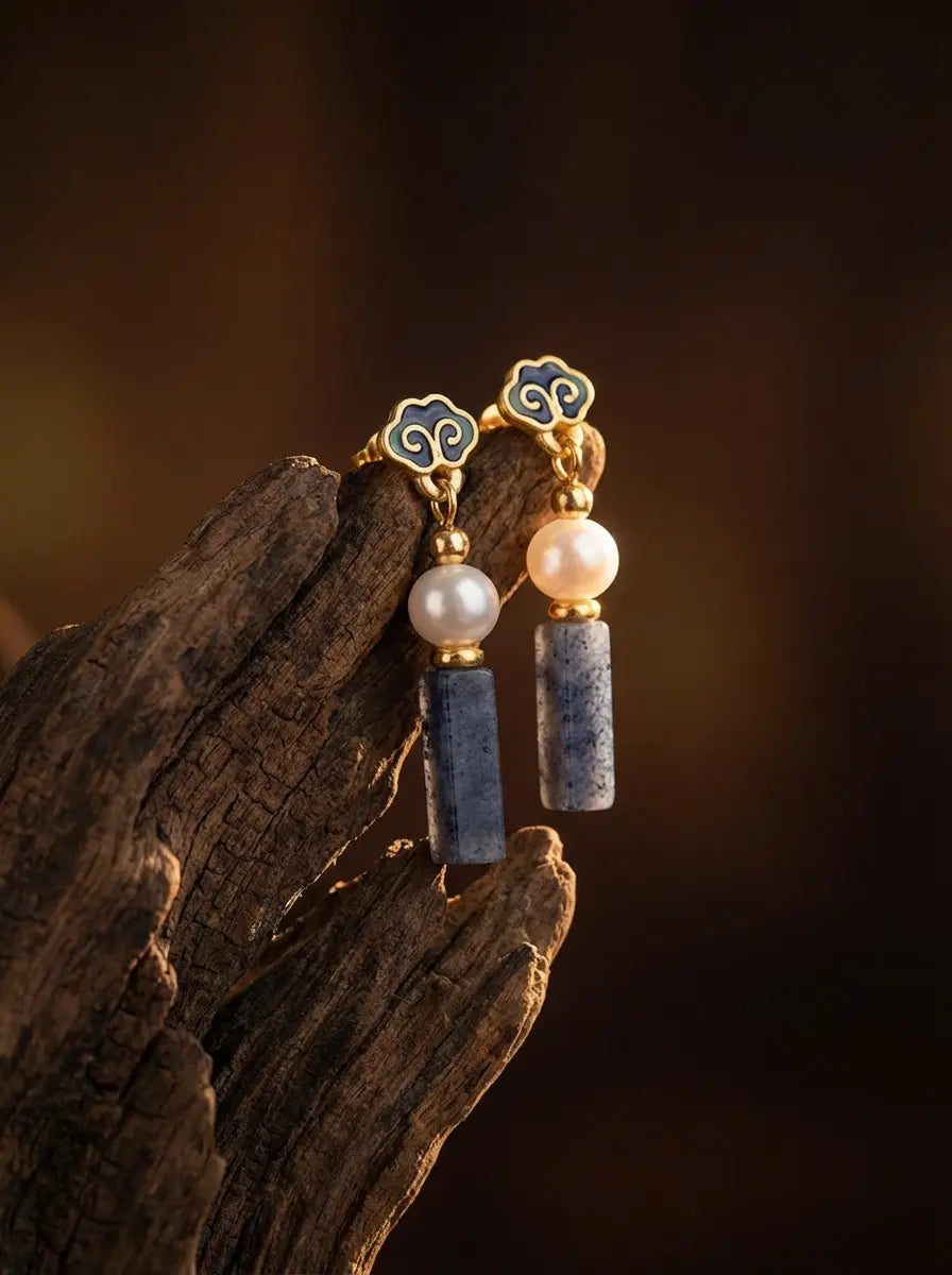 「Heaven and Earth Round and Square」 Chinese Style Reproduction Cloud Pattern Earrings