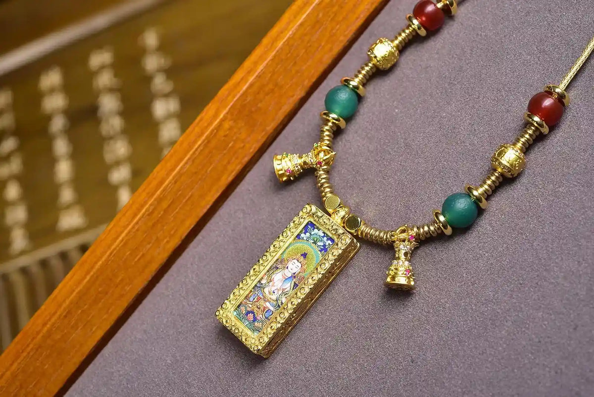 「Four-Armed Avalokiteshvara & Vajra Bell」 Thangka Gau Necklace