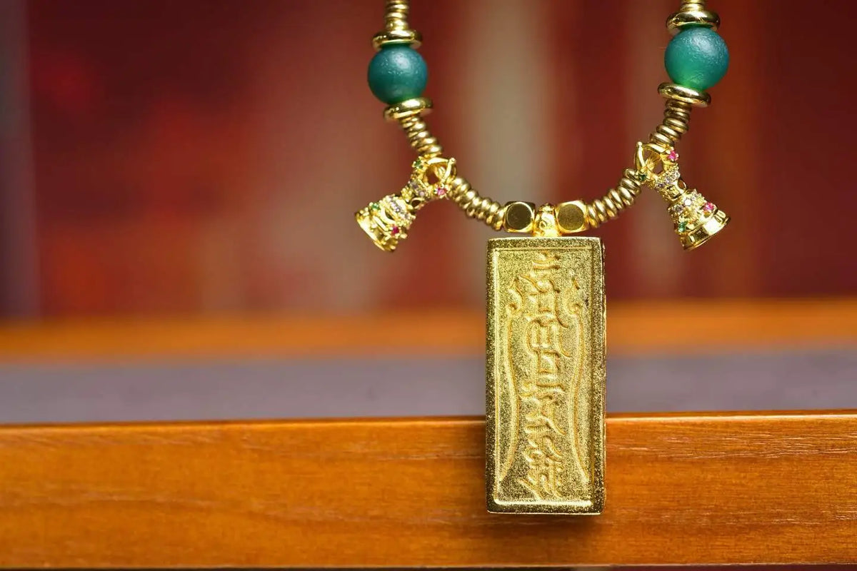 「Four-Armed Avalokiteshvara & Vajra Bell」 Thangka Gau Necklace