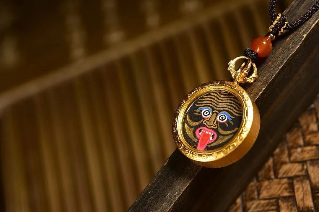 「Zaji Lhamo」 Circular Gau Thangka Necklace