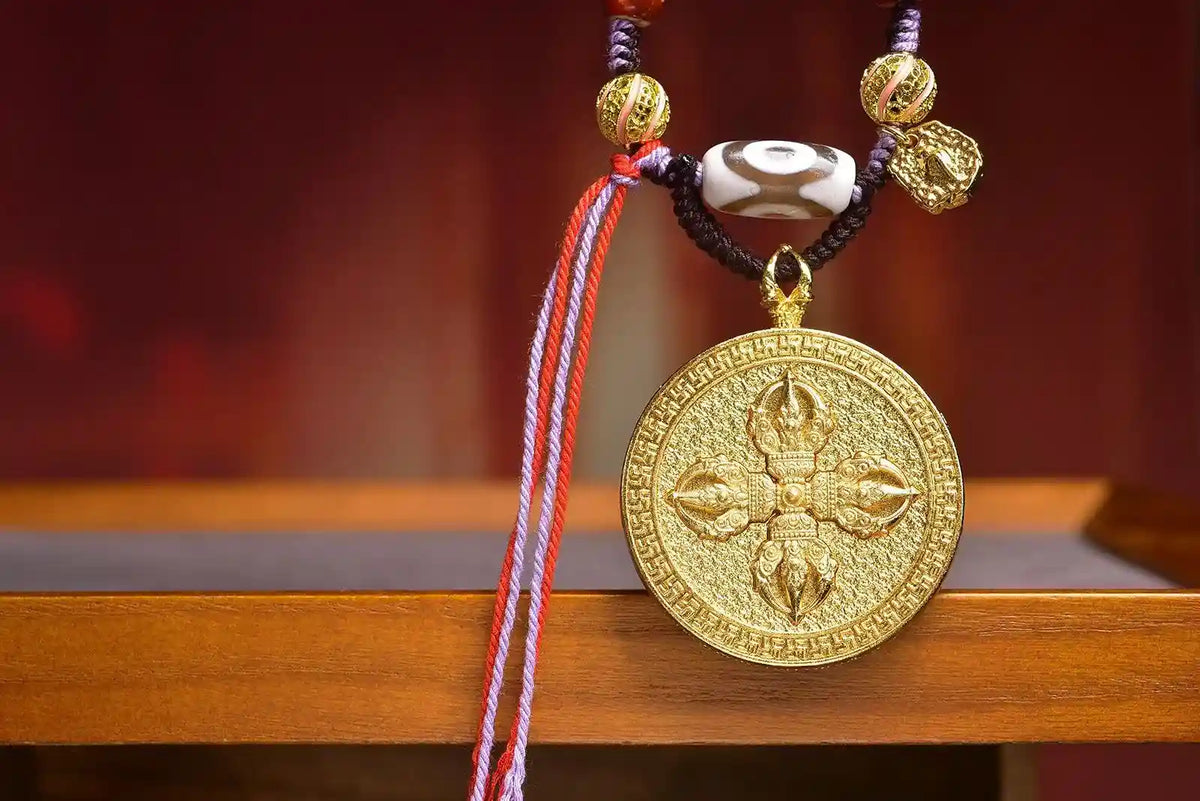 「Lotus Buddha」 Circular Gau Necklace