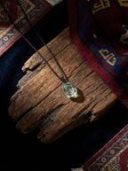 「Spring Breeze Wood」 Natural Green Crystal Free-Form Necklace